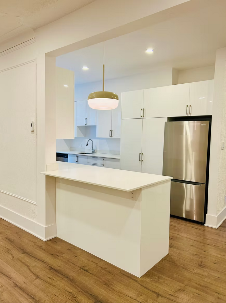 5235 De La Côte Saint Luc Chemin, Montréal, QC, H3W 2H8 - 4