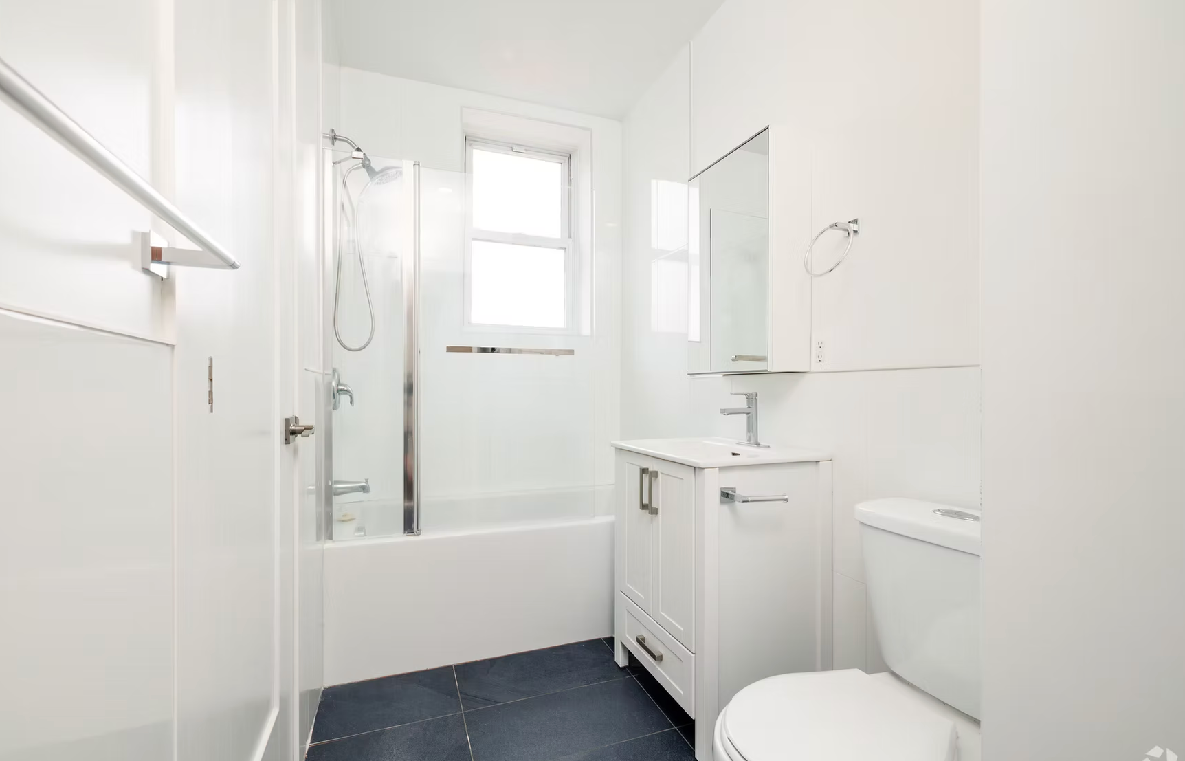 5235 De La Côte Saint Luc Chemin, Montréal, QC, H3W 2H8 - 20