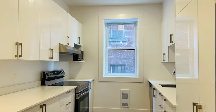 5235 De La Côte Saint Luc Chemin, Montréal, QC, H3W 2H8 - 6