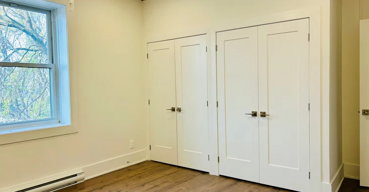 5235 De La Côte Saint Luc Chemin, Montréal, QC, H3W 2H8 - 8