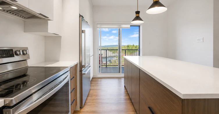 10-1072 Gréber Boulevard, Gatineau, QC, J8V 3Z9 - 2