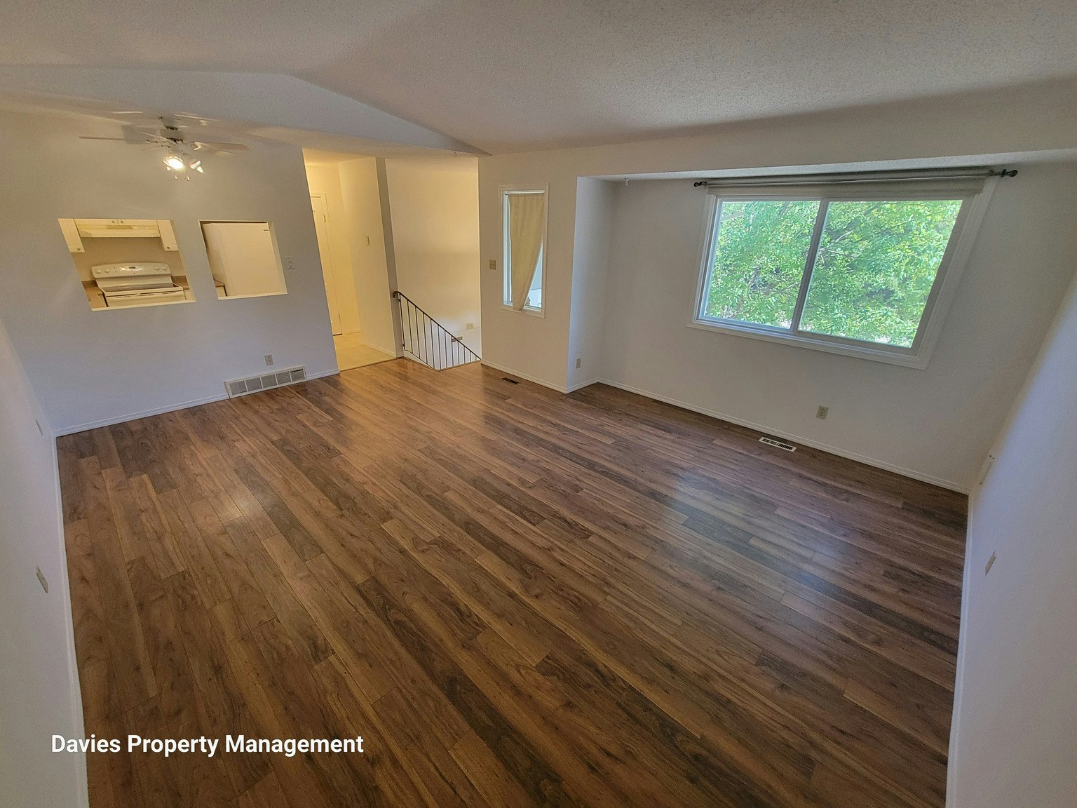 403 Willow Court NorthWest, Edmonton, AB, T5T 2K7 - 2