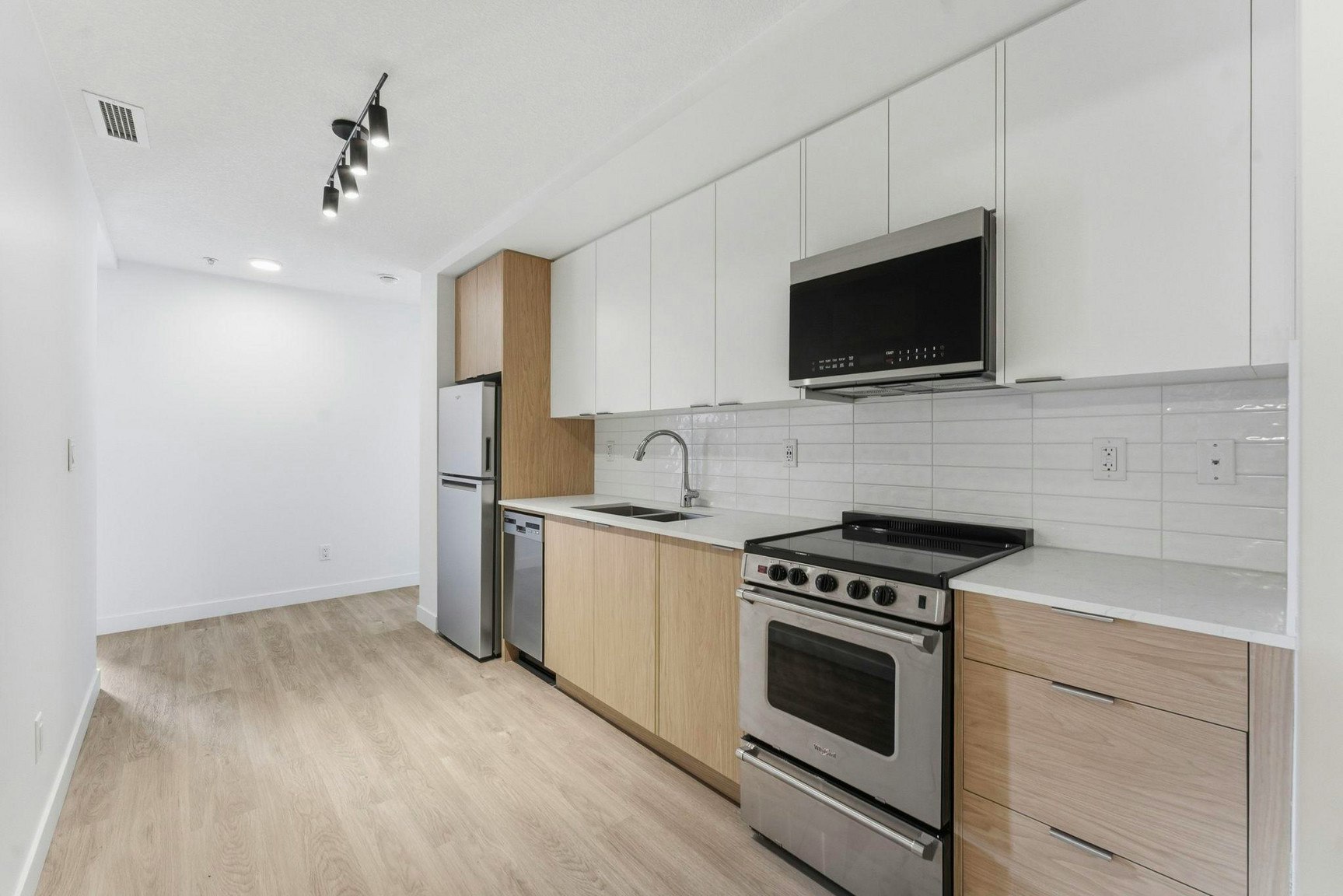 201-3360 16 Street Southwest, Calgary, AB, T2T 7A8 - 45