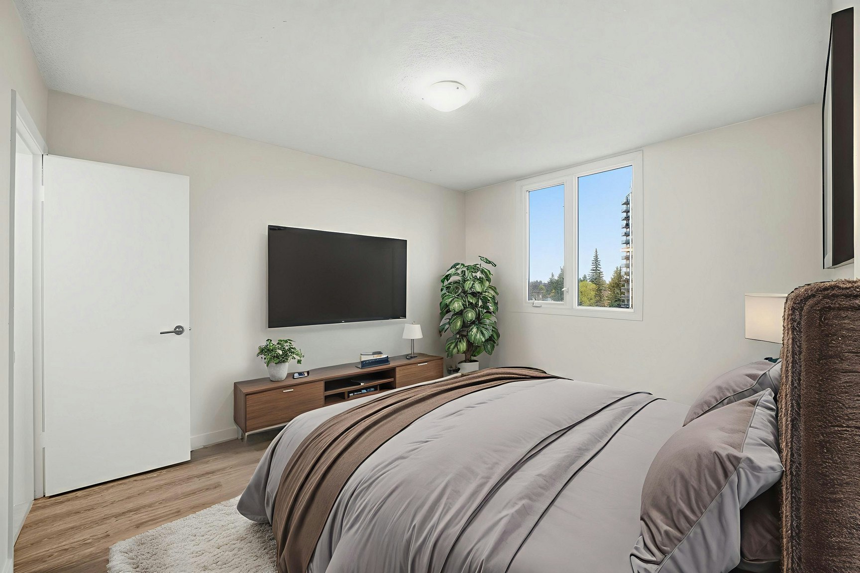 6425 101 Avenue Northwest, Edmonton, AB, T6A 0H4 - 5