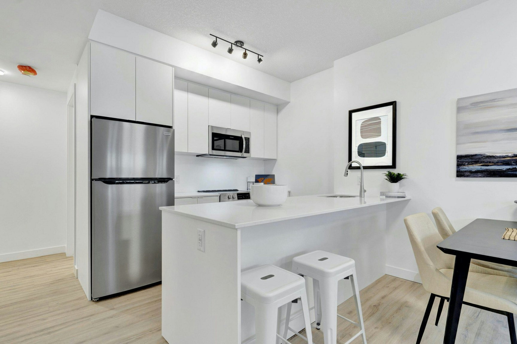104-320 25 Avenue SW, Calgary, AB, T2S 0L4 - 9