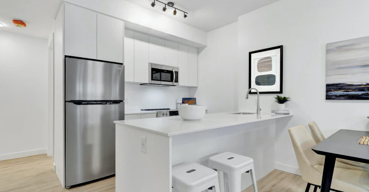 110-320 25 Avenue SW, Calgary, AB, T2S 0L4 - 9