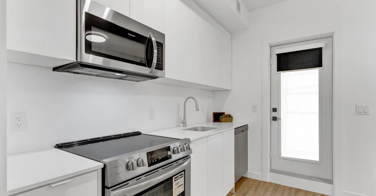 110-320 25 Avenue SW, Calgary, AB, T2S 0L4 - 15