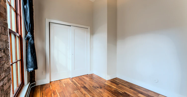 305-85 King Street East, Hamilton, ON, L8N 1A9 - 5