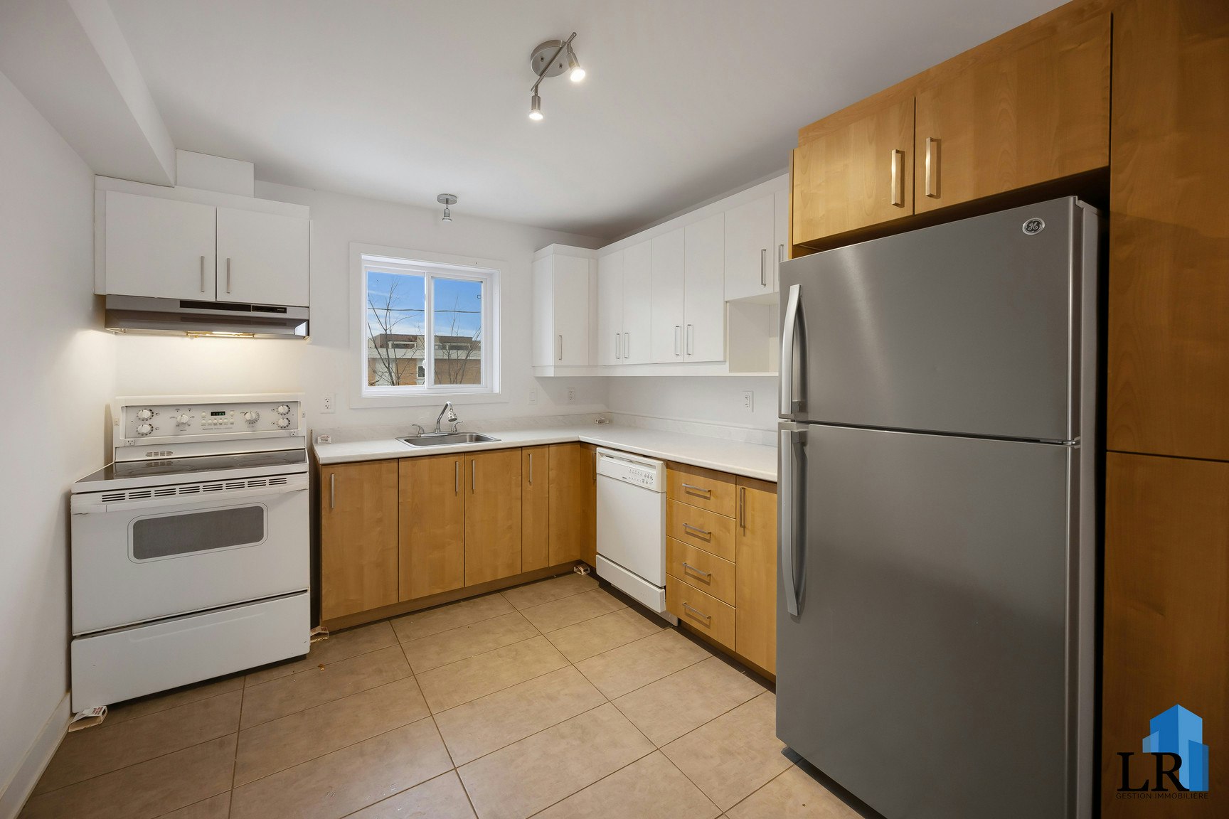 8-48 Georges Bilodeau Rue, Gatineau, QC, J8Z 1R8 - 2