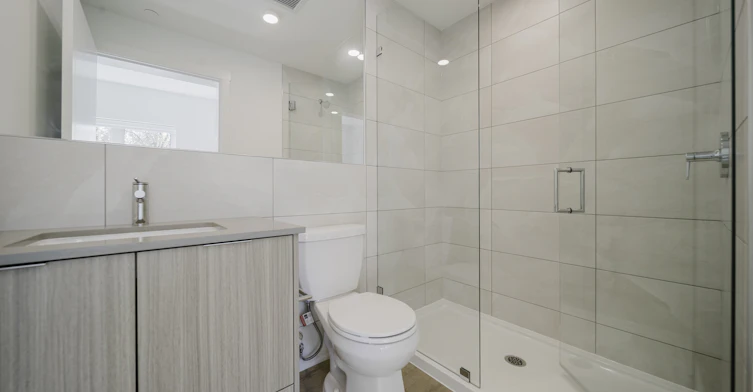 Plan D5-5828 Granville Street, Vancouver, BC, V6M 3C7 - 4