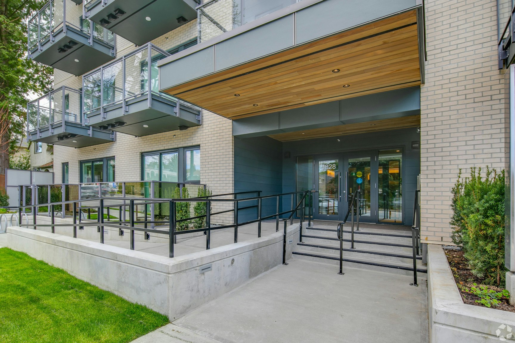 B1-5828 Granville Street, Vancouver, BC, V6M 3C7 - 8