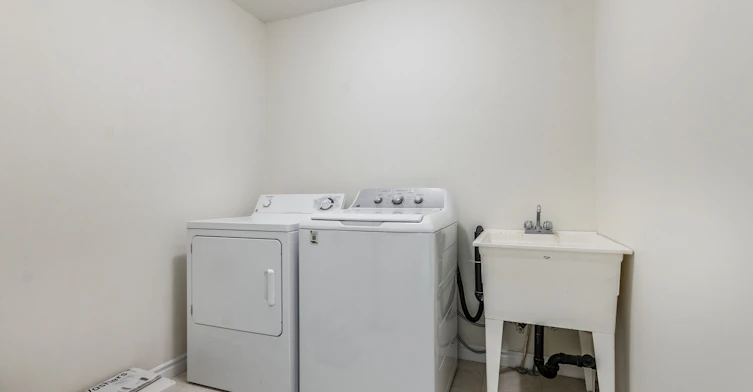619 Wild Ginger Avenue, Waterloo, ON, N2V 2X1 - 21