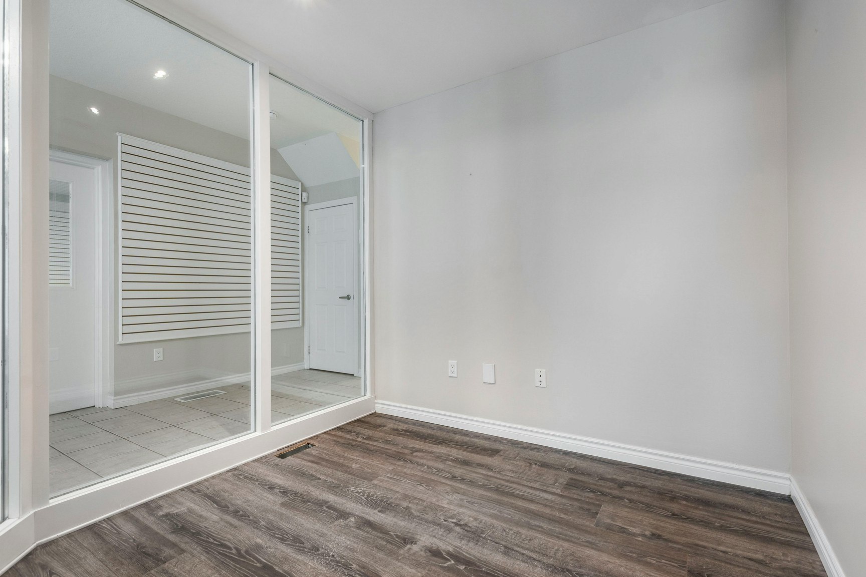 619 Wild Ginger Avenue, Waterloo, ON, N2V 2X1 - 10