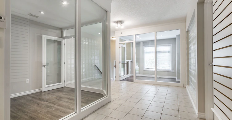 619 Wild Ginger Avenue, Waterloo, ON, N2V 2X1 - 6