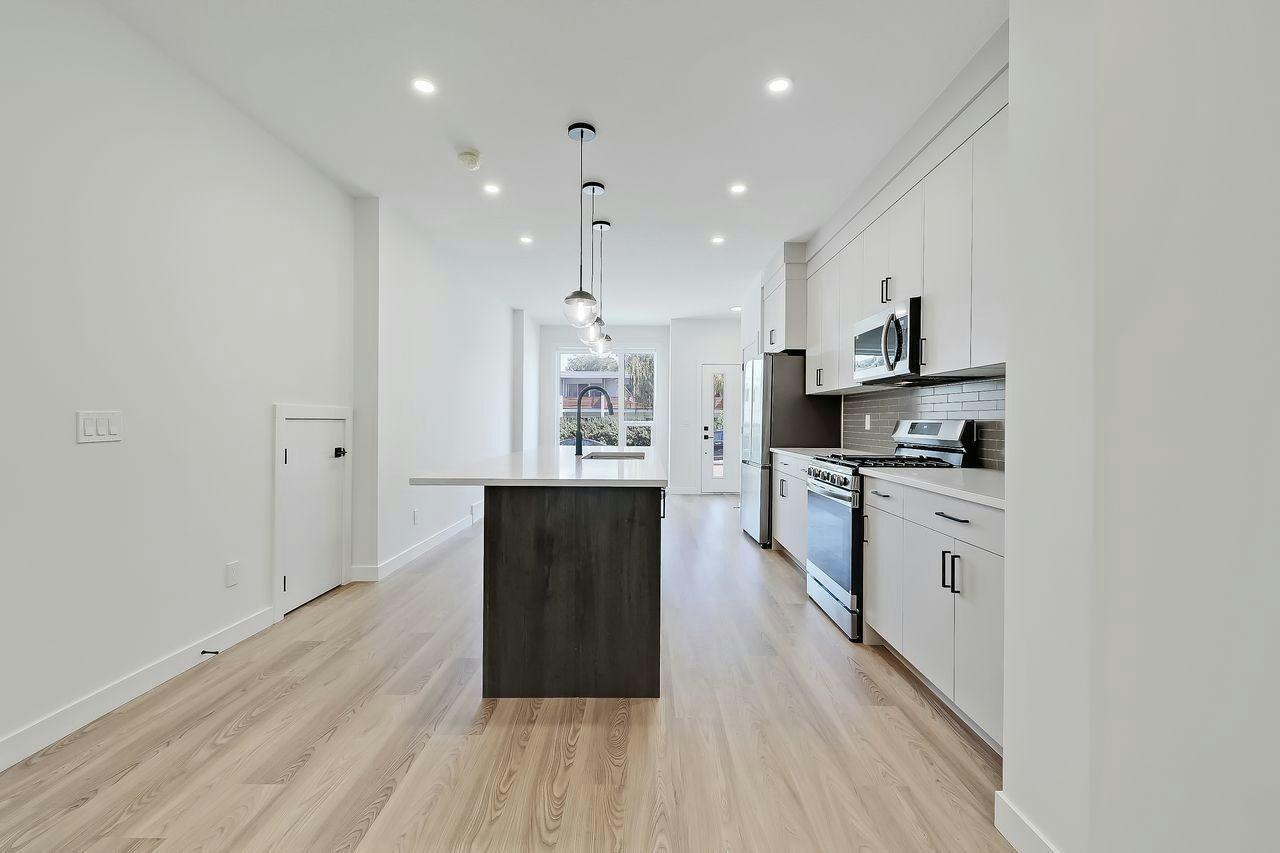 3905 16 Street SW, Calgary, AB, T2T 6V6 - 3