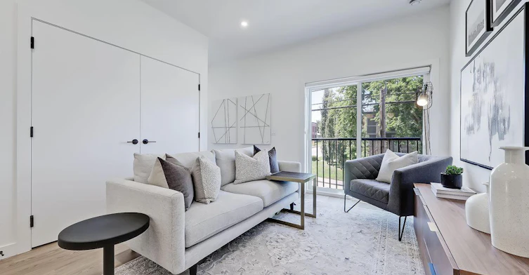 2610 23 Street Northwest, Calgary, AB, T2M 2C3 - 5