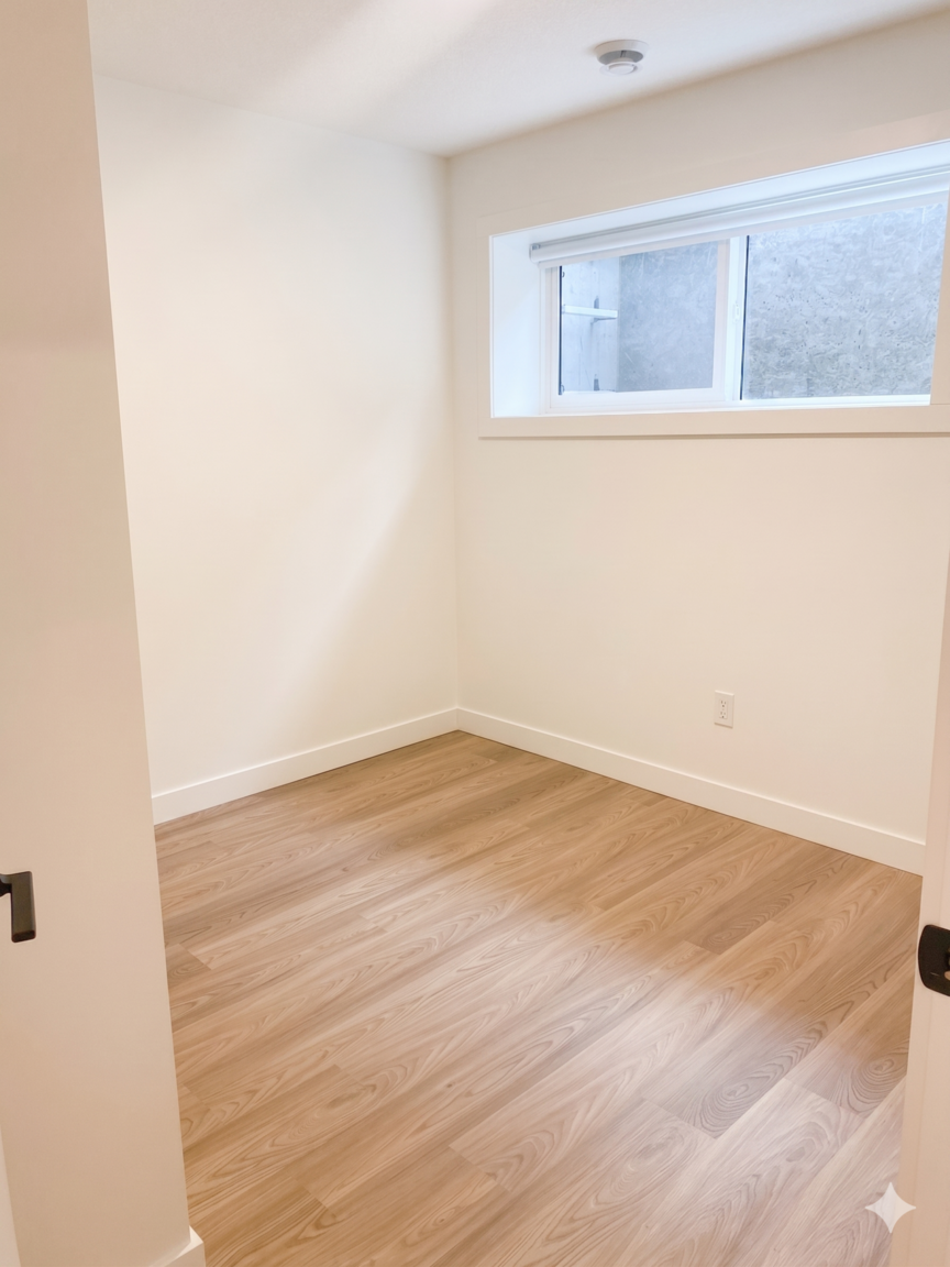 2610 23 Street Northwest, Calgary, AB, T2M 2C3 - 9