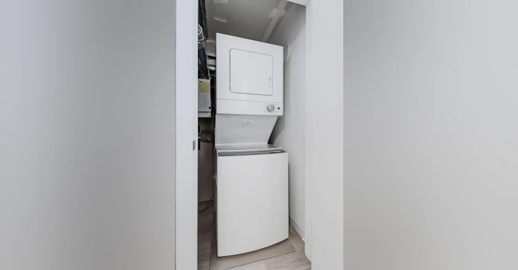 2610 23 Street Northwest, Calgary, AB, T2M 2C3 - 13