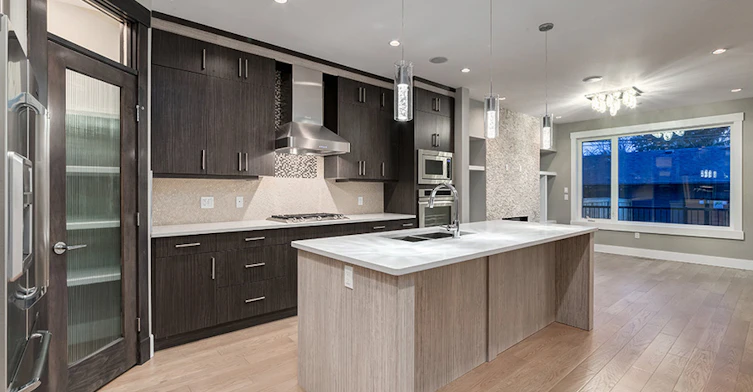 2117 51 Avenue Southwest, Calgary, AB, T3E 1J8 - 8