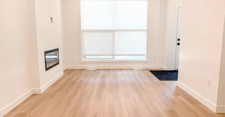 12407 122 Avenue Northwest, Edmonton, AB, T5L 4H2 - 6