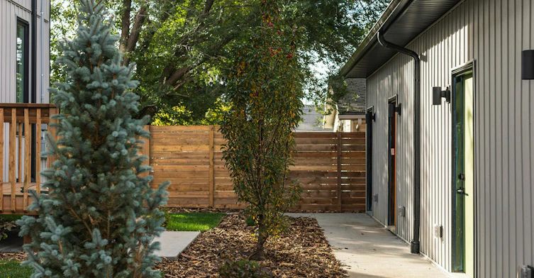 12407 122 Avenue Northwest, Edmonton, AB, T5L 4H2 - 16
