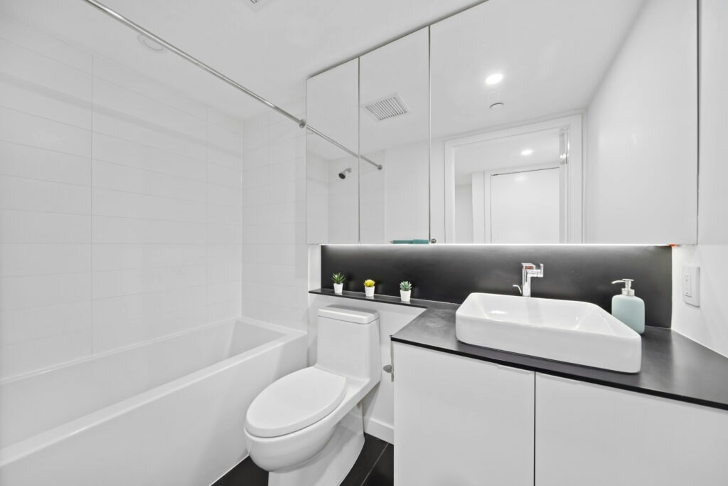 E508-1661 Davie Street, Vancouver, BC, V6G 1W1 - 11