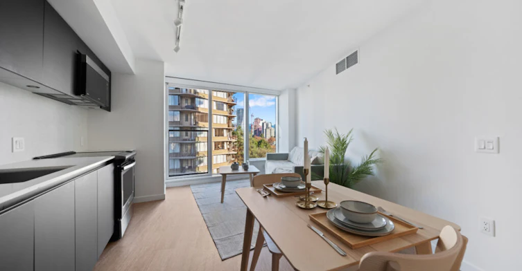 E409-1661 Davie Street, Vancouver, BC, V6G 1W1 - 2