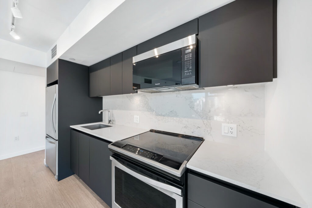W1103-1661 Davie Street, Vancouver, BC, V6G 1W1 - 9