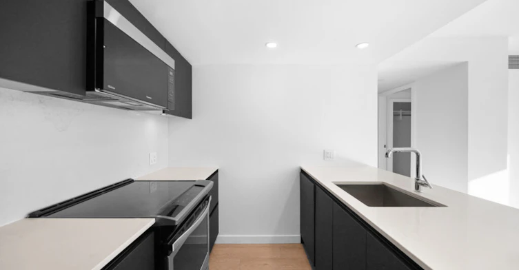 E407-1661 Davie Street, Vancouver, BC, V6G 1W1 - 9