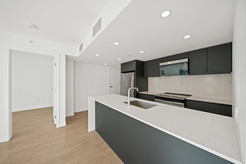 E407-1661 Davie Street, Vancouver, BC, V6G 1W1 - 8
