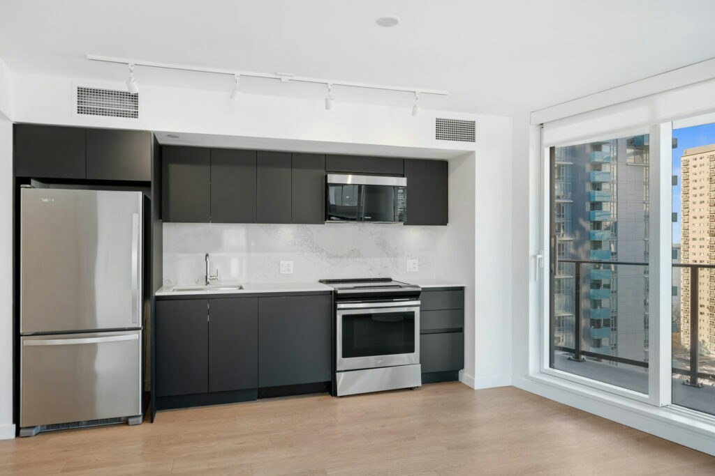 W606-1661 Davie Street, Vancouver, BC, V6G 1W1 - 6