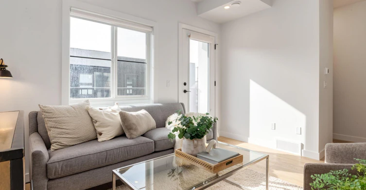 1615 33 Avenue Southwest, Calgary, AB, T2T 1Y6 - 4