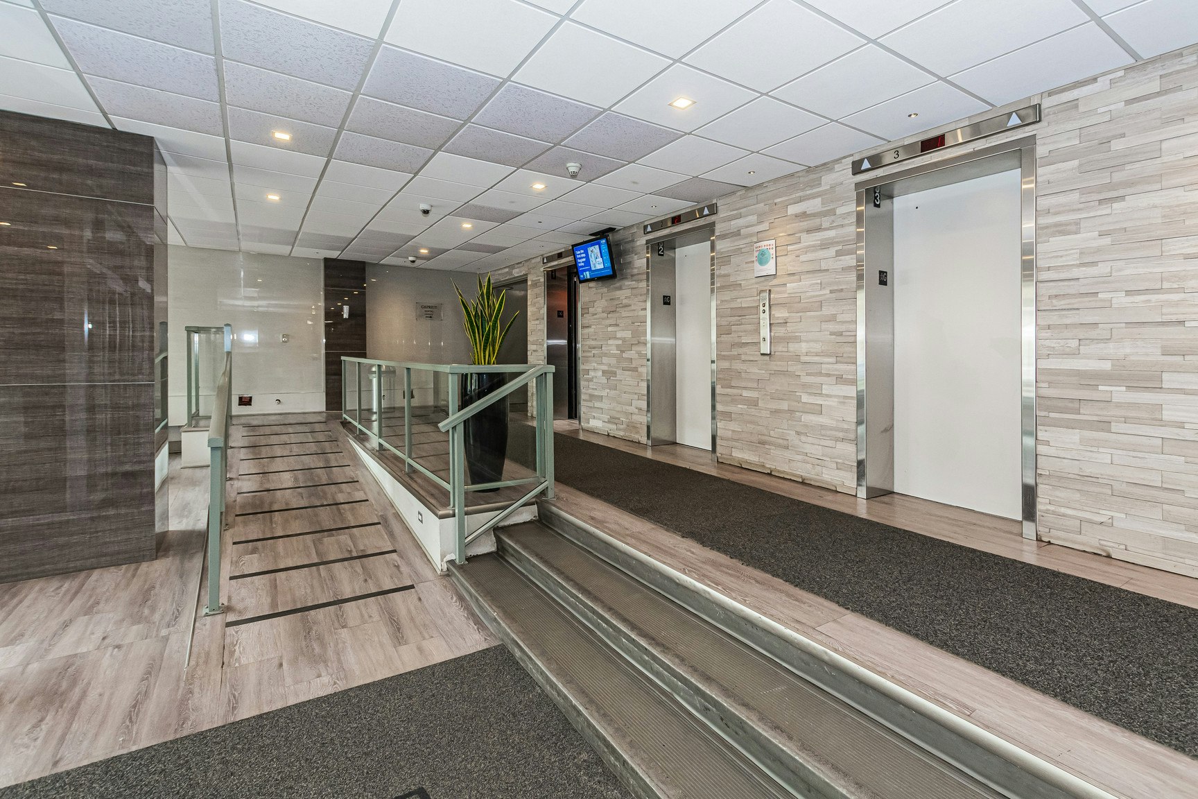 8510 111 Street Northwest, Edmonton, AB, T6G 1H7 - 14
