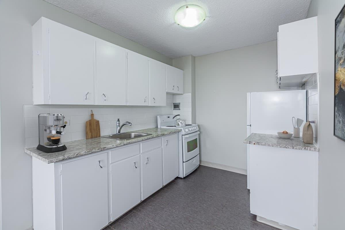 8510 111 Street Northwest, Edmonton, AB, T6G 1H7 - 5
