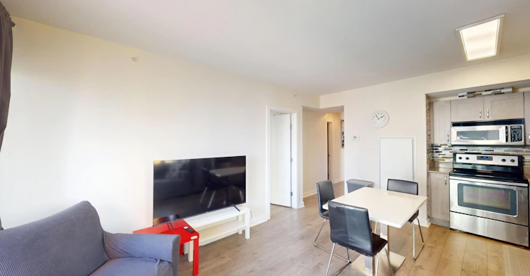 10 Brentwood Common Nw, Calgary, AB, T2L 2L6 - 5