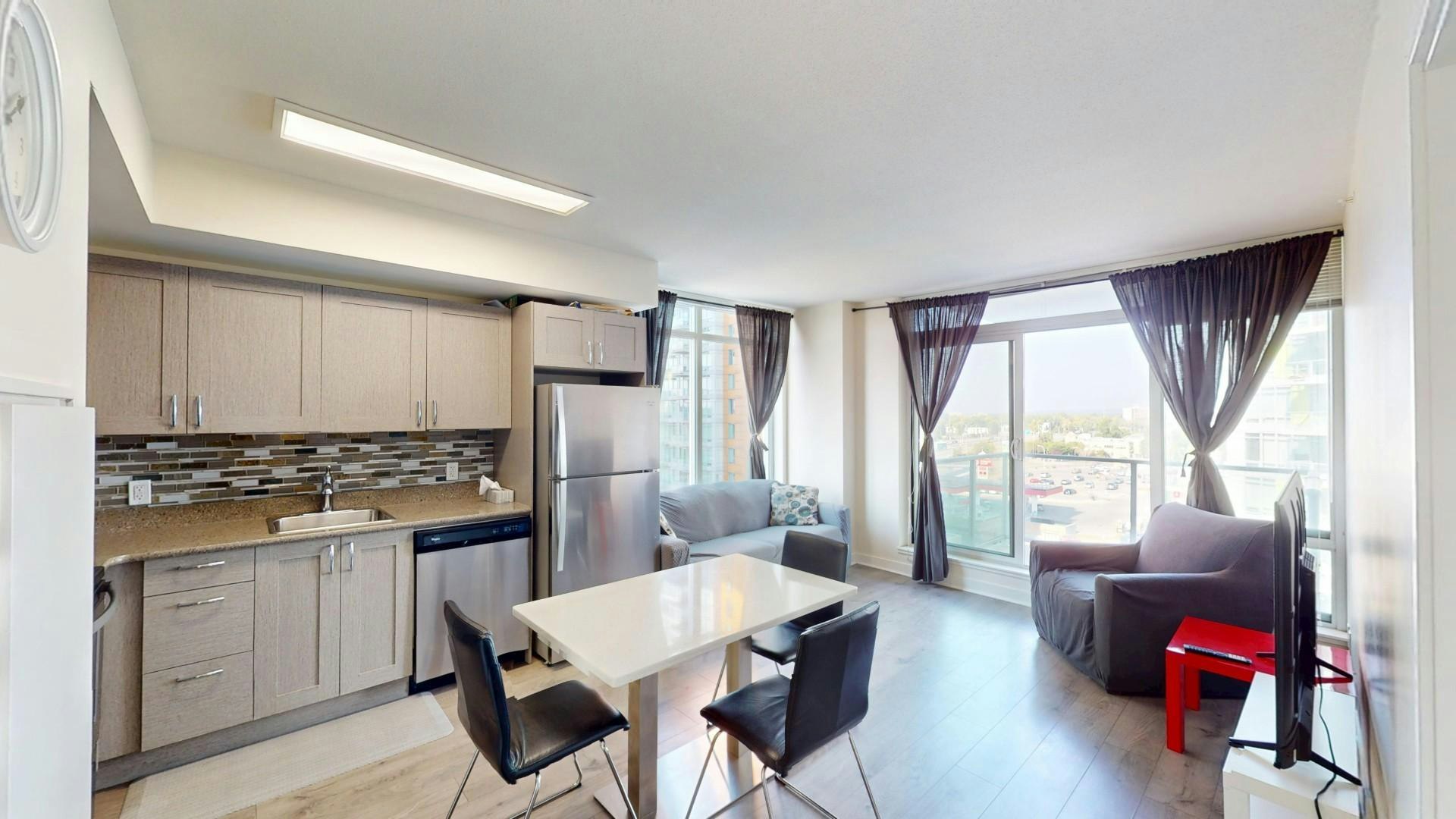 10 Brentwood Common Nw, Calgary, AB, T2L 2L6