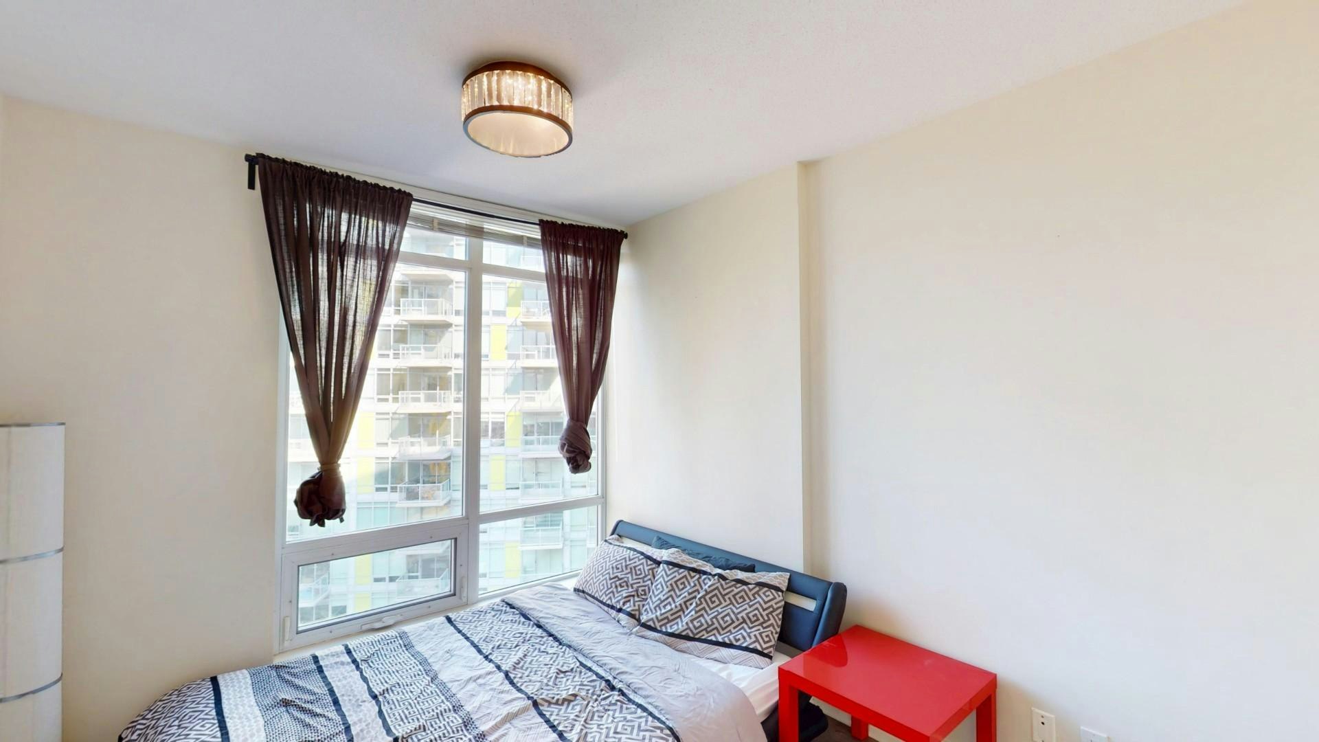10 Brentwood Common Nw, Calgary, AB, T2L 2L6 - 7