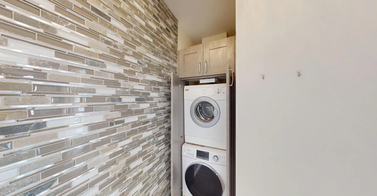 10 Brentwood Common Nw, Calgary, AB, T2L 2L6 - 11