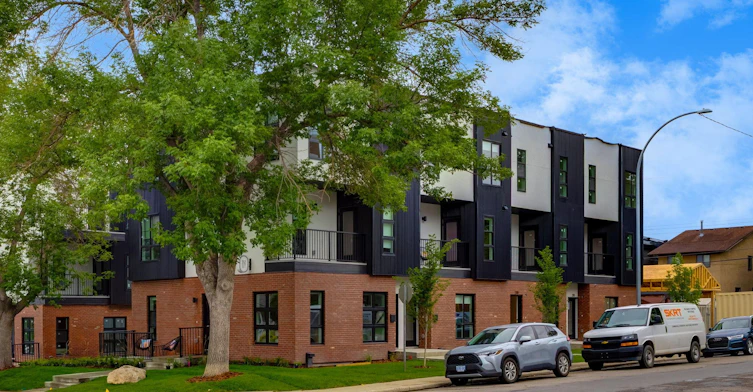 1745 36 Avenue Southwest, Calgary, AB, T2T 2G4