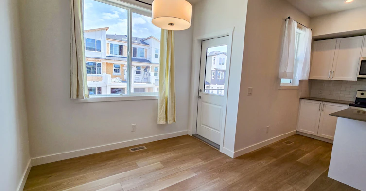 325-65 Belvedere Point Southeast, Calgary, AB, T2A 7Y9 - 6