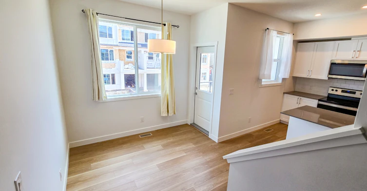 325-65 Belvedere Point Southeast, Calgary, AB, T2A 7Y9 - 5