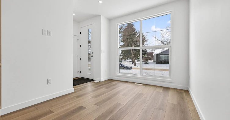 22-13516 115 Avenue Northwest, Edmonton, AB, T5M 3A8 - 5