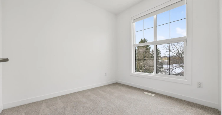18-13516 115 Avenue Northwest, Edmonton, AB, T5M 3A8 - 20