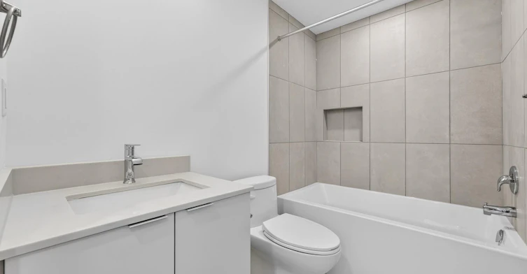 14-13516 115 Avenue Northwest, Edmonton, AB, T5M 3A8 - 13