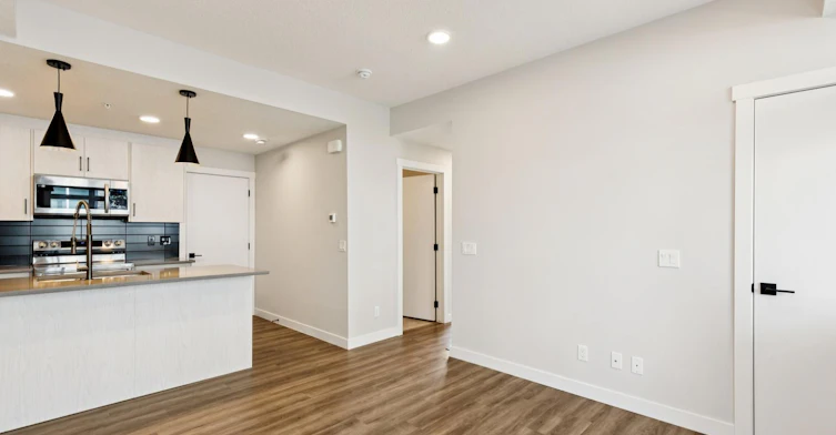 Cali 2-14545 1 Street Northwest, Calgary, AB, T3P 1T1 - 2