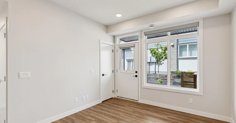 Cali 2-14545 1 Street Northwest, Calgary, AB, T3P 1T1 - 9