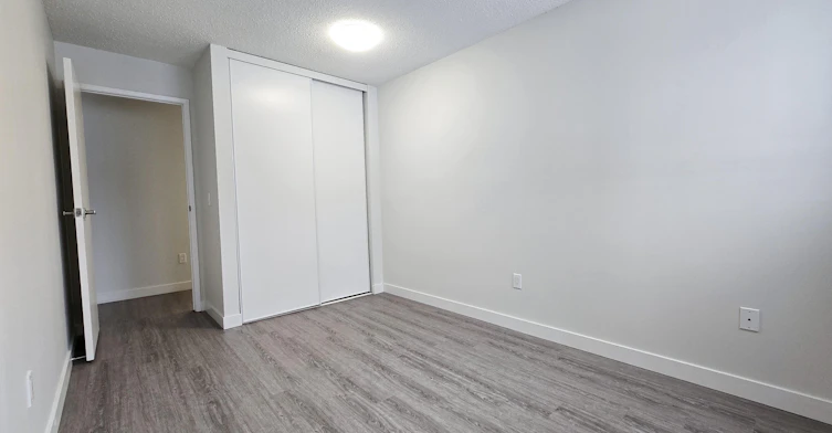 Premium-16304 100 Street NW, Edmonton, AB, T5X 5J6 - 8