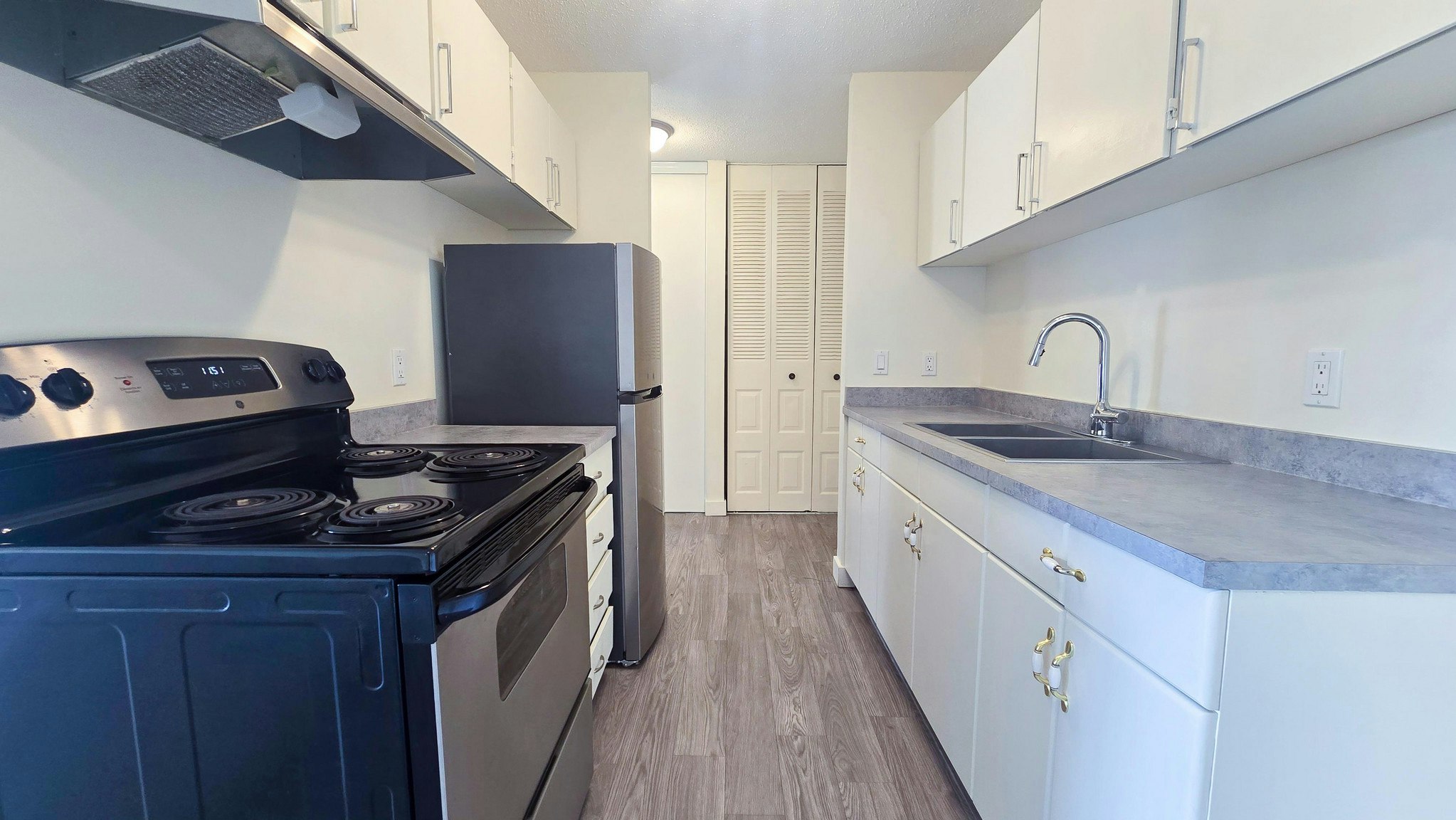 Classic-16304 100 Street NW, Edmonton, AB, T5X 5J6