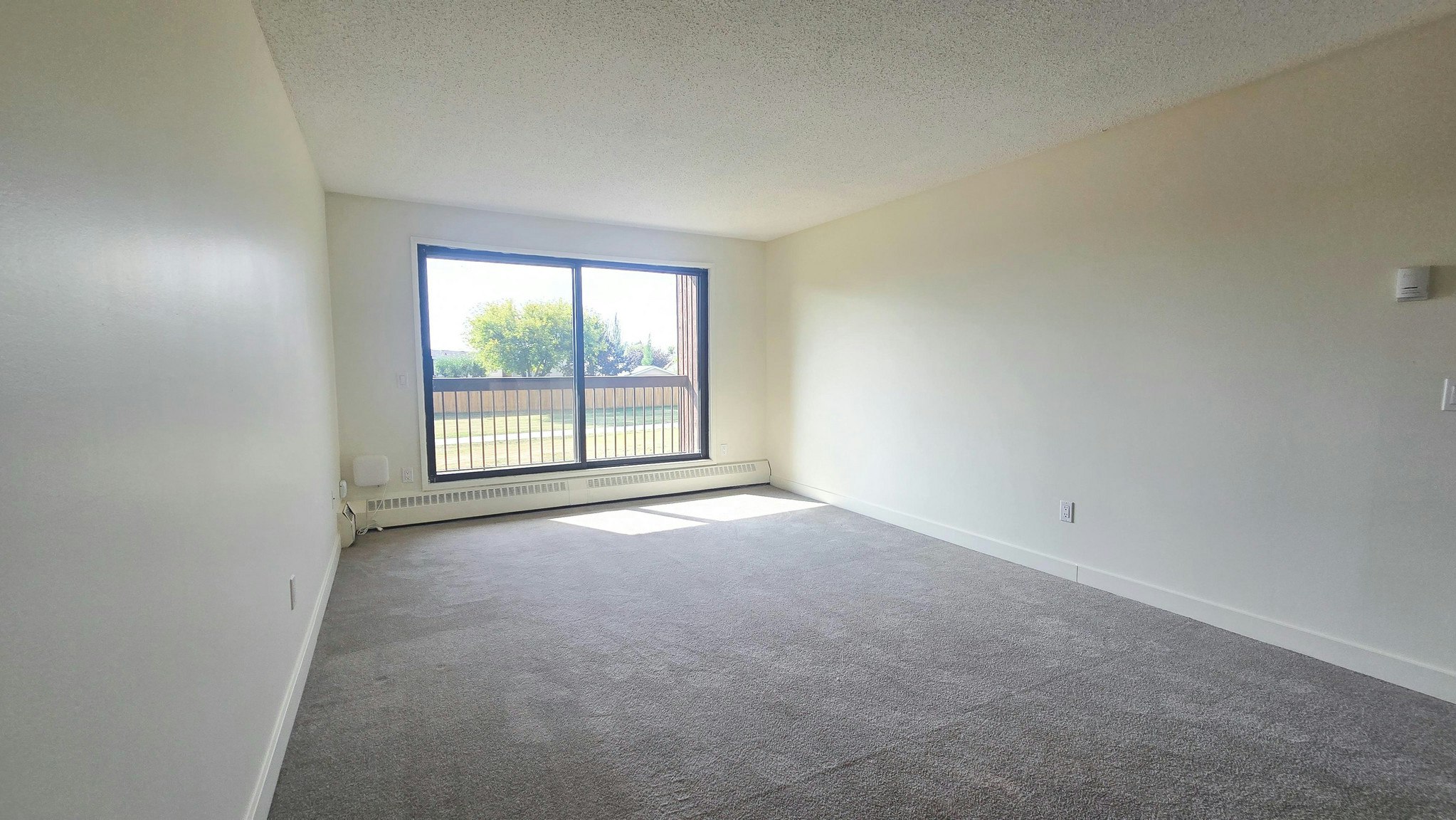 Classic-16304 100 Street NW, Edmonton, AB, T5X 5J6 - 5