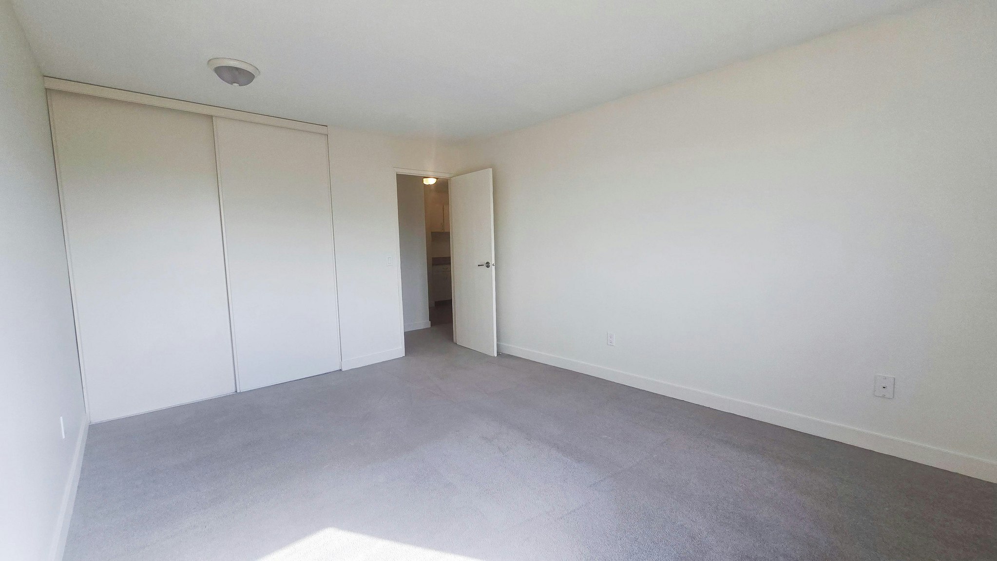 Classic-16304 100 Street NW, Edmonton, AB, T5X 5J6 - 9